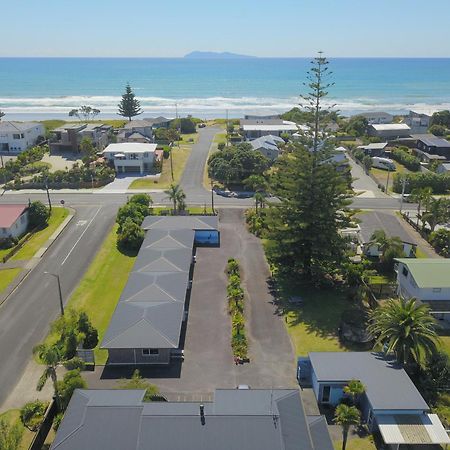 Beaches Motel Waihi Exterior photo