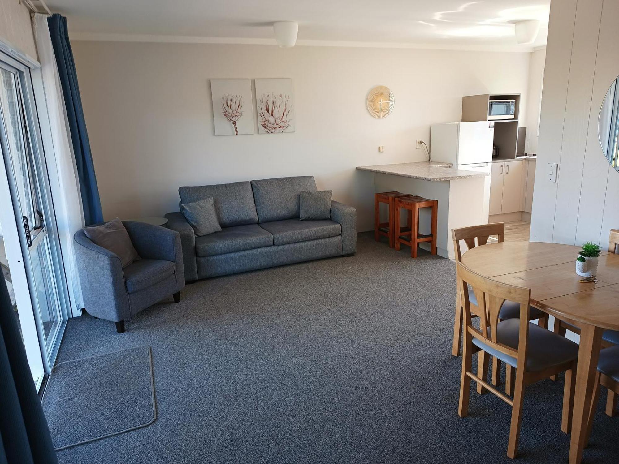 Beaches Motel Waihi Exterior photo